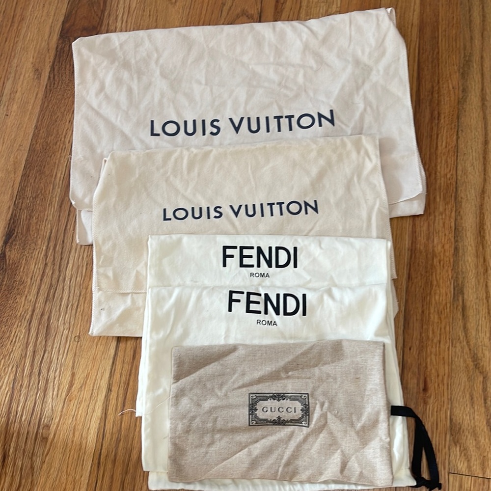 5 dust bags LOUIS VUITTON, GUCCI, FENDI
